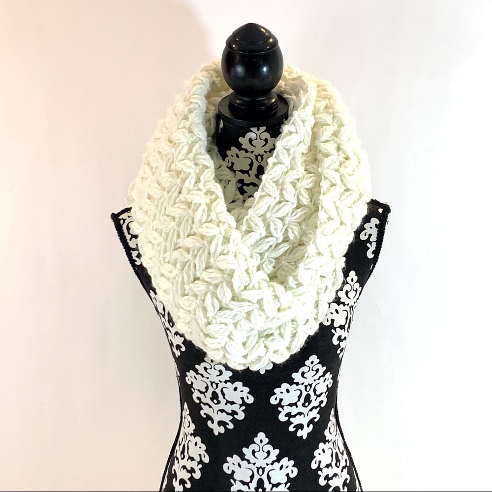 NWT Collection Eighteen Infinity Scarf